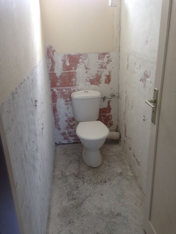 Rénovation d'un WC à Lescar (64) - Avant