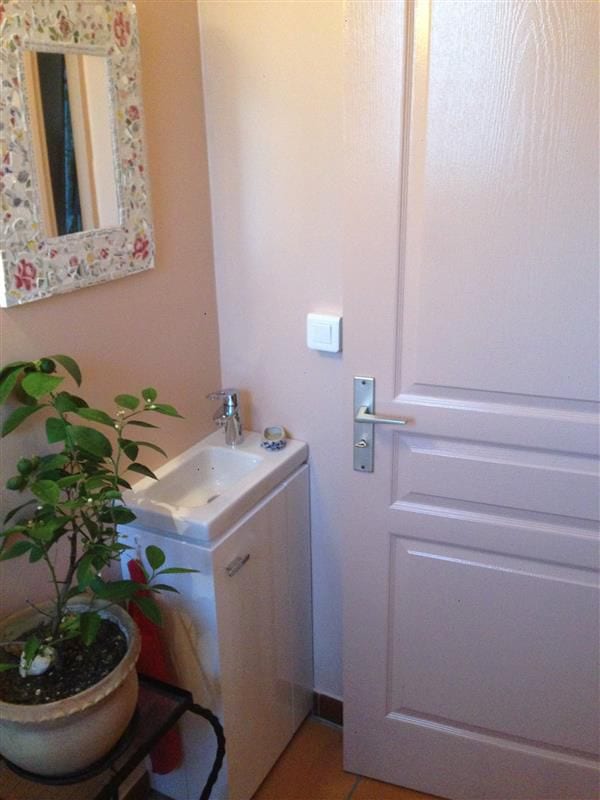 Rénovation d'un wc à Gan (64)