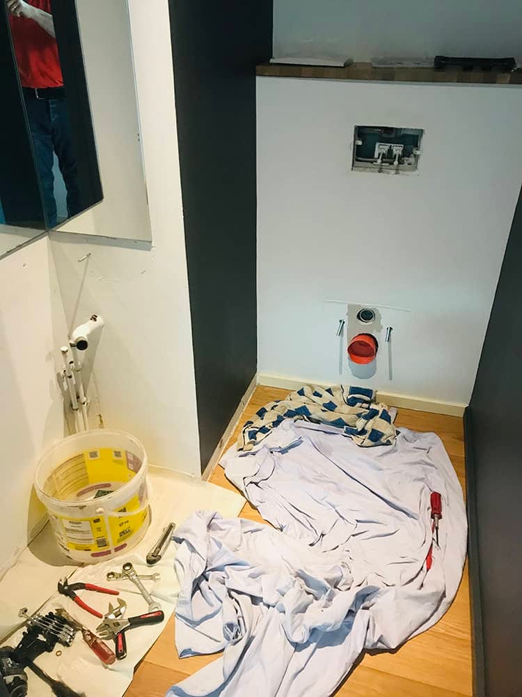 Rénovation d'un wc suspendu à Pau (64)