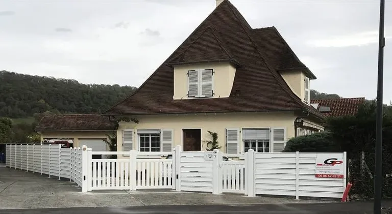 Création d'une clôture aluminium à Gan (64)